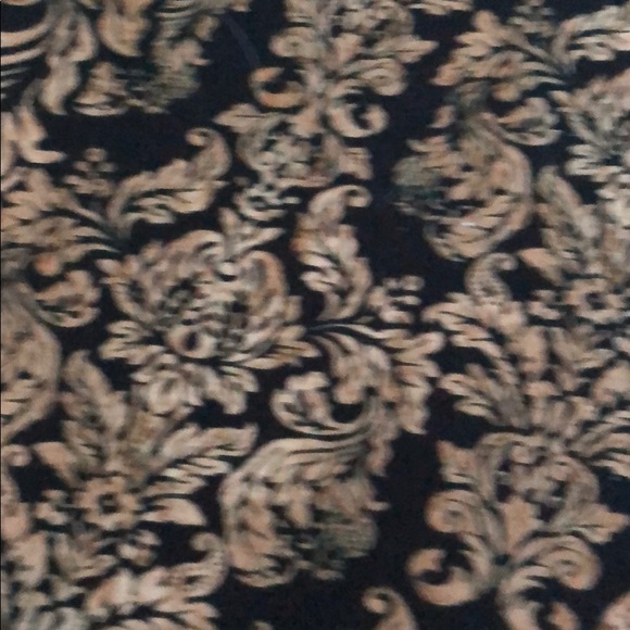 Ladies top - Picture 4 of 4